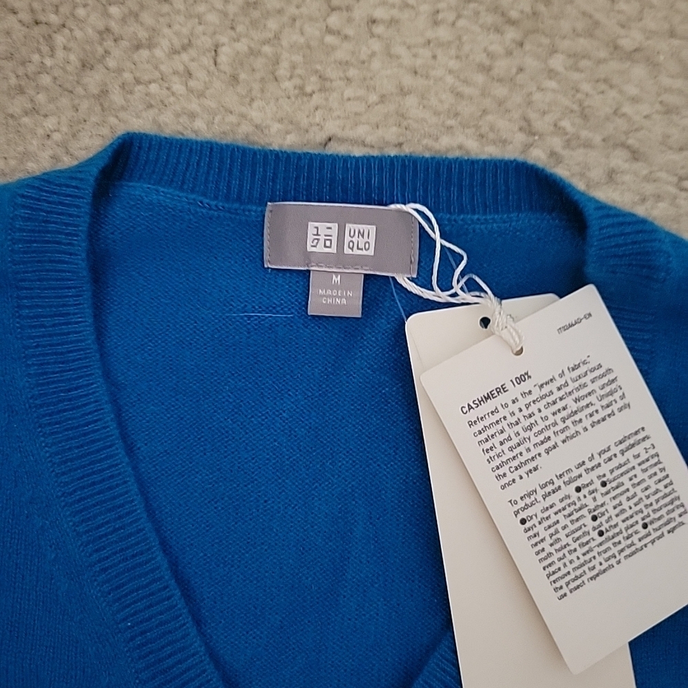 UNIQLO Blue Cashmere Sweater